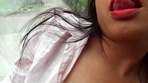 Khushi Enjoying a Relaxing Evening with Friends