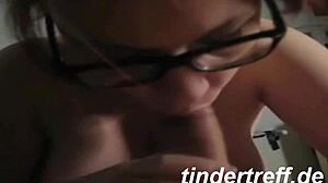 My sister seeks a tinder date connection