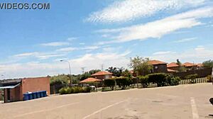 My xmas picnic big-booty in leggings! 🎄🍑