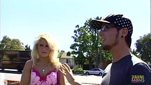 Stranger picks up a blonde babe and fucks her in the living room