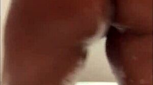 watch this ebony babe masturbate her big ass in the bathtub?