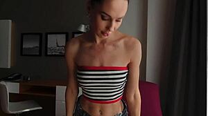 Lilu Moon meets fan for footfetish blowjob, doggystyle, cumshot on feet