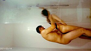 Feeling so refreshed after my steamy shower time today.