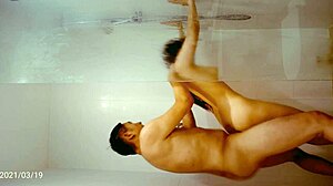 Feeling so refreshed after my steamy shower time today.