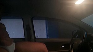 ESTOU NO CIO QUERO DAR O C� E A BUCETINHA MOLHADA PARA VOC�