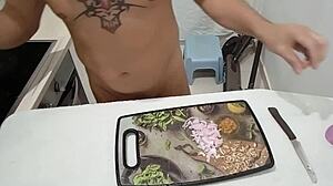 i'm cooking naked in the kitchen, it's so fun