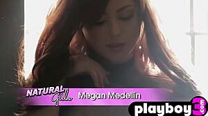 Krystal Lorrie poses naked and chats 😊