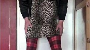 shy guy wants to cum faster in homemade scene