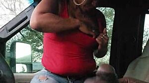 She ugly but can suck that big cock 😏