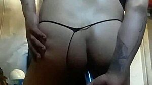 this gay latin bubblebutt plays solo, want to join?