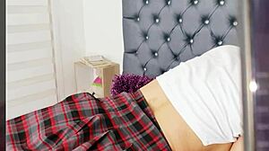 Martinasmith Use A Double Toy In Her Pussy To Get And Iphone But She Was Scammed At The End