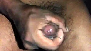 Deliciosa MASTURBACIÓN in this sexy scene.