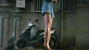 Hey, wanna see me jerk off on the street?