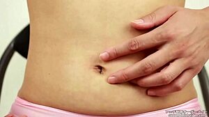 Navel fetish exploration 😍