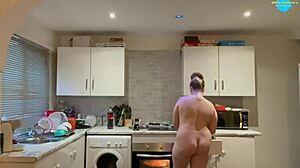 Amateur Teen 18+ Naked Cleaning With Big Ass