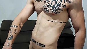 Russian calls electrician for hot fuck 😏