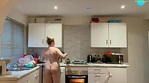 Amateur Teen 18+ Naked Cleaning With Big Ass