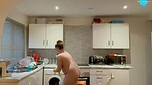 Amateur Teen 18+ Naked Cleaning With Big Ass