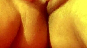 i'm touching my pussy so good, feeling that orgasm build