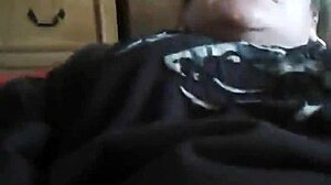 Mutual masturbation with my girl