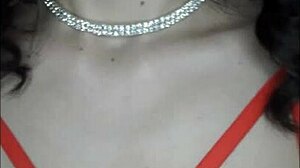 Teen brunette masturbates her perfect wet body. 😍