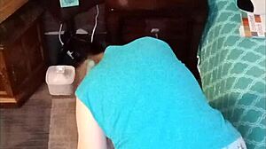 Good morning naked yoga with Vee! Watch natural tits and big ass early!