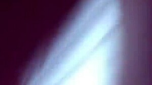 puxei o shortinho curto pro lado e meti na buceta dessa vadia gostosa