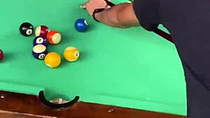 Desnuda en la Calle y en la Casa de Mis Amigos