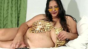 enjoy my belly with big tits