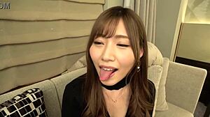 Akari, the goddess from Harajuku, shakes her hips wildly in hardcore scene