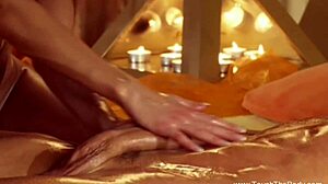 Arousing PUSSY MASSAGE of a man by MILF couple.