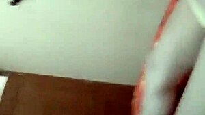 guy masturbates in a hotel room during his stay