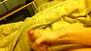 wanna see my long thin cock cum in bedroom?