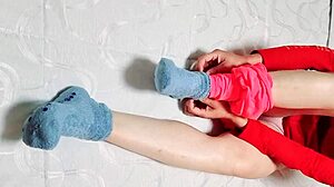 Mi Maestro Me Graba Como Me Masturbo Frente A Él Y Venderá El Video A Mis Compañeros