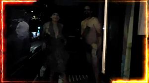 cojiendo en el balcon, los vecinos se divierten y me cojo al amigo del cornudo de mi marido?