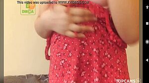 Snhnny Hot Babe Rips Clothes Off!