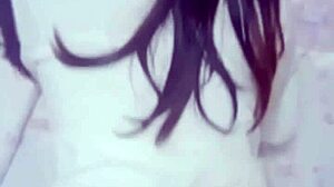 Qing Teng Mei Mei - Coaxing Bus Acquaintance Home for Immediate Action