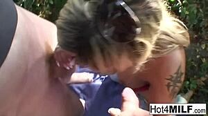 Hot blonde MILF threesome at the park 😍