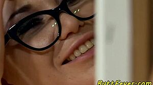 spex babe gets anally fucked doggystyle with cum on ass 😍