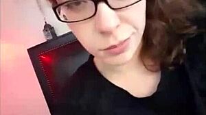 cute nerd masturbates in panties during sexting?