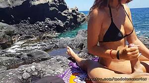 a mi putita le gusta pasarlo bien al aire libre con monster cock