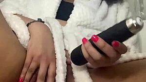 ariel love masturbates her creamy ebony pussy with clit stimulation in california