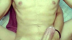 Teen babe estourando champanhe pela manha with big cock cumshot