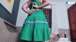 I feel so aroused rubbing my pussy on my friend's face