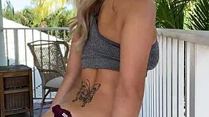 Hell yeah, Luna Luxe masturbates on balcony in hot sun!