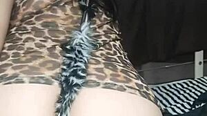 I can't resist my sister-in-law's tempting pussy.