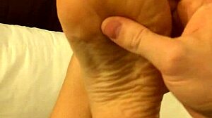 wb - coworker - high arch rubbing