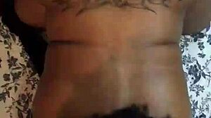 Hazelnutxxx shakes her ebony ass in the hood