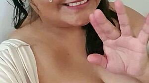 Selfie swallow with big tits 😋