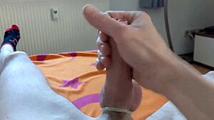 i watch gay porn and cum from handjob